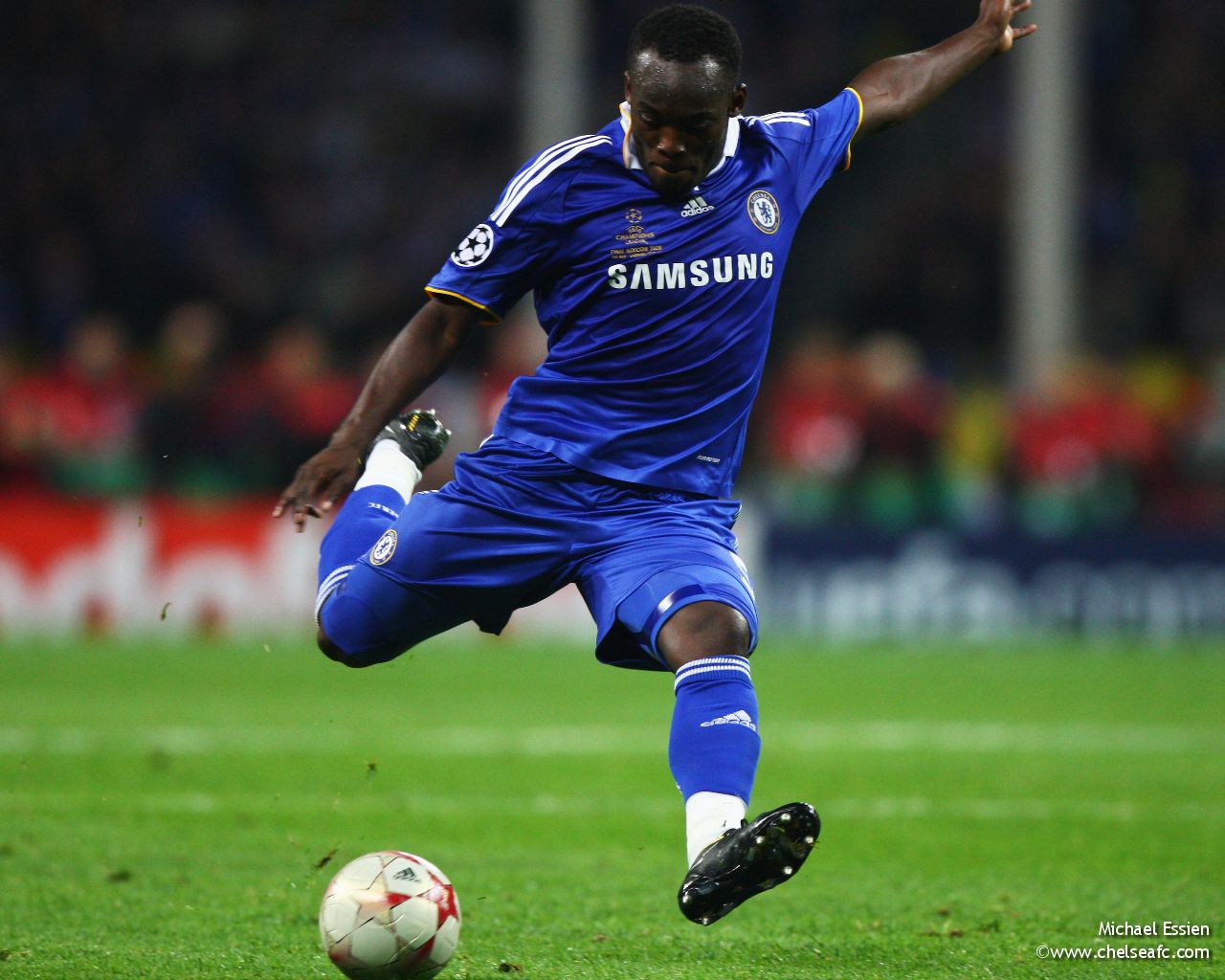 wallpaper_1280_essien1.jpg
